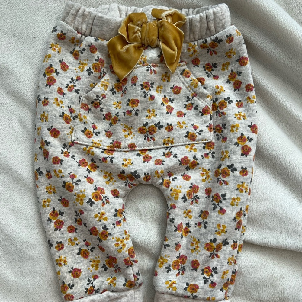 Floral sweat pants